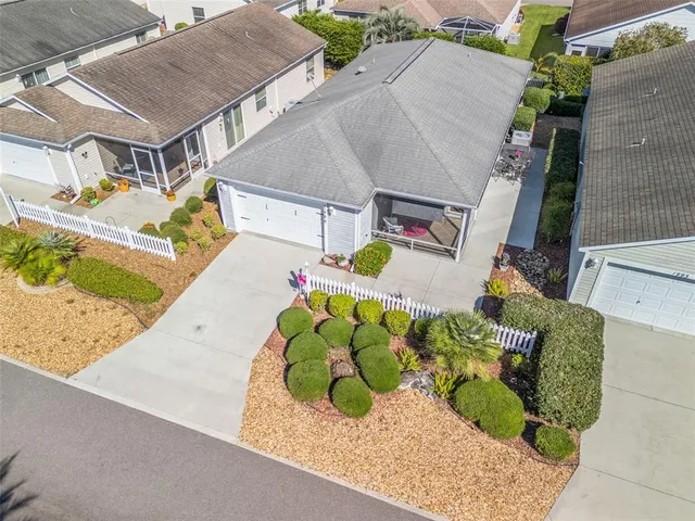 $299,900 | 1999 Kelmscott Street, The Villages, FL 32162