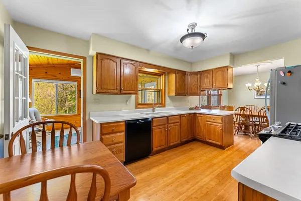 $329,900 | 11435 95th Avenue, Blue Grass, IA 52726