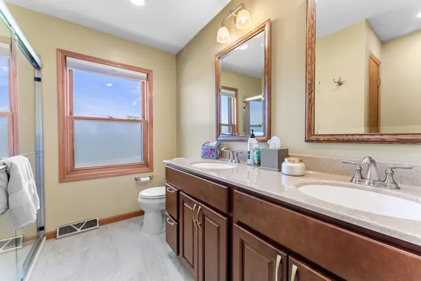 $329,900 | 11435 95th Avenue, Blue Grass, IA 52726