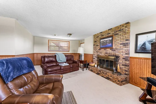 $329,900 | 11435 95th Avenue, Blue Grass, IA 52726