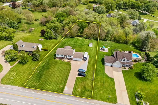 $329,900 | 11435 95th Avenue, Blue Grass, IA 52726