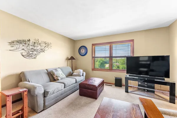 $329,900 | 11435 95th Avenue, Blue Grass, IA 52726