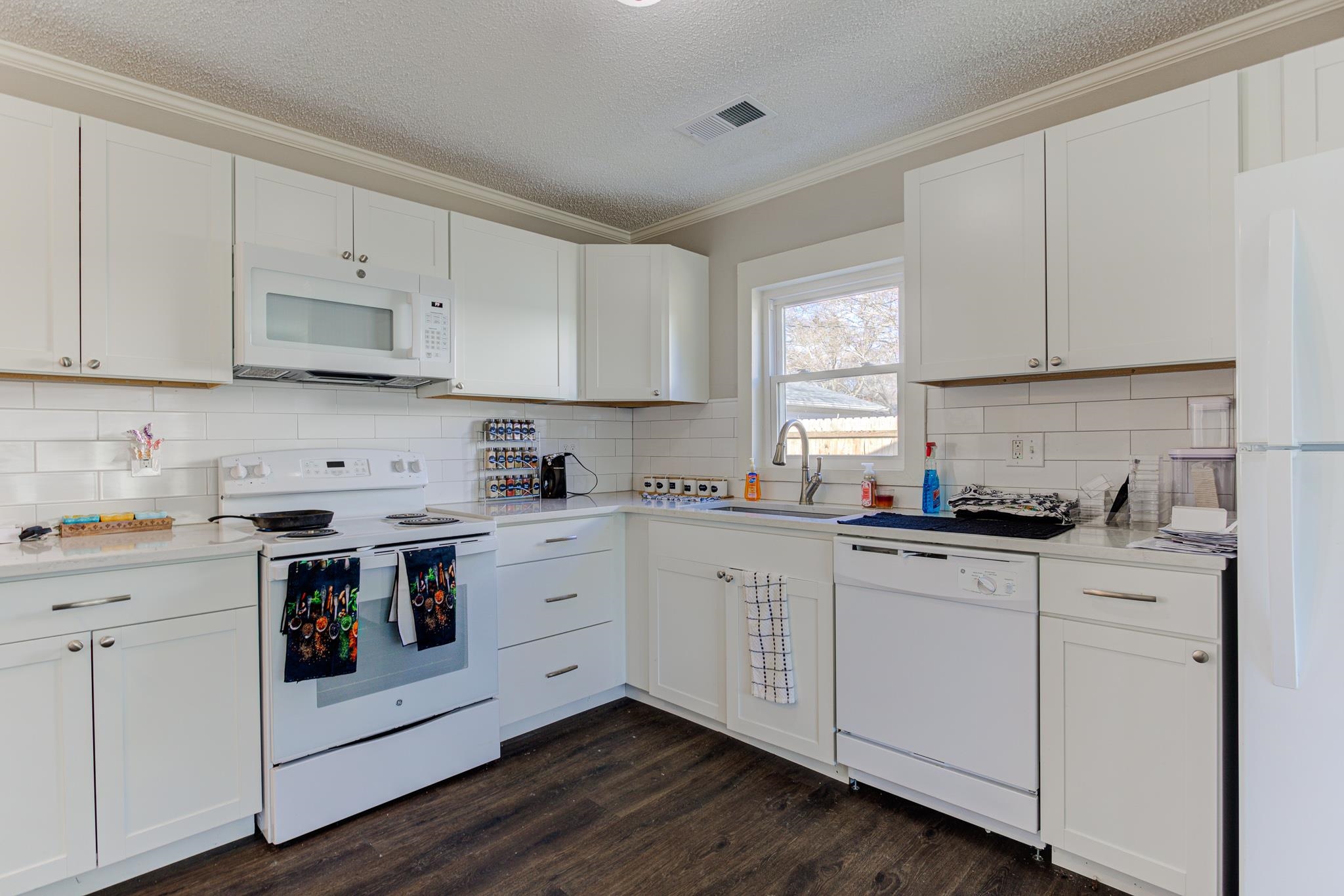 459 McDermitt Road Memphis, TN 38120 - Photo 12 of 20 Gallery Image 12