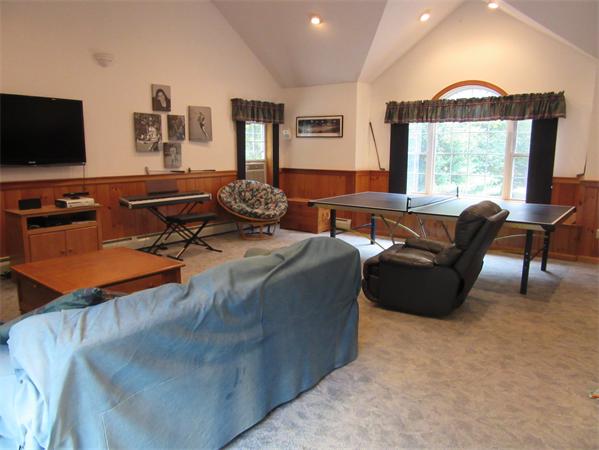 63 Gilchrist Road Townsend, MA 01469 - Photo 6 of 11