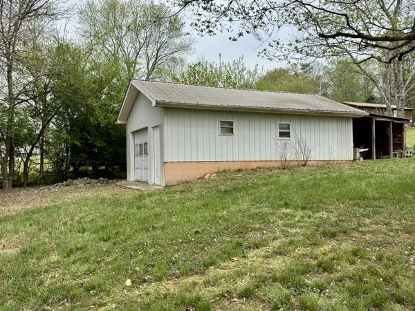 $285,000 | 3269 Highway 39, Athens, TN 37303