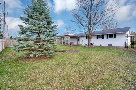 6541 Devonhill Road Columbus, OH 43229 - Photo 27 of 27 Rear Yard