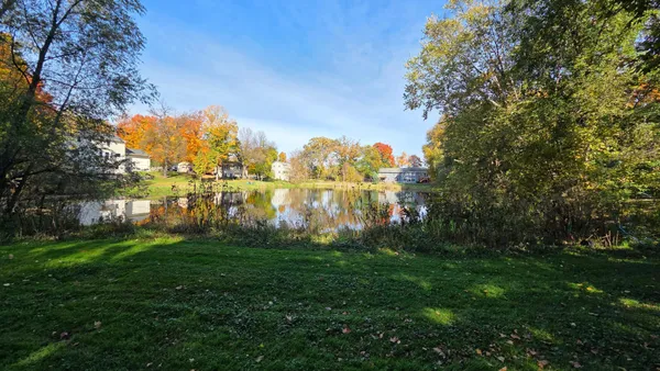 $934,900 | 17100 Hampton Court, Minnetonka, MN 55345