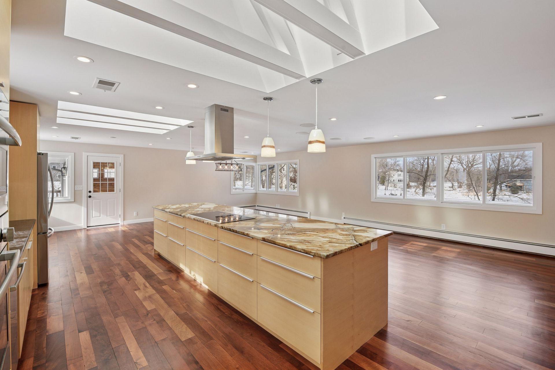 17100 Hampton Court Minnetonka, MN 55345 - Photo 7 of 66