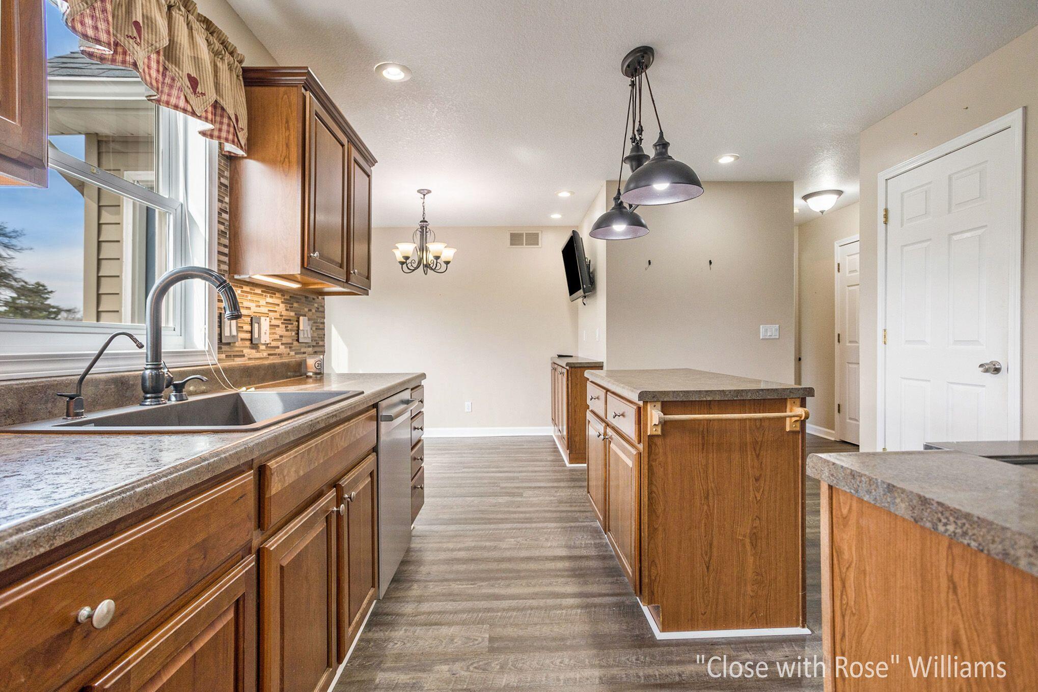 9100 R-Drive South Union City, MI 49094 - Photo 11 of 46 Kitchen looking at BR Nook