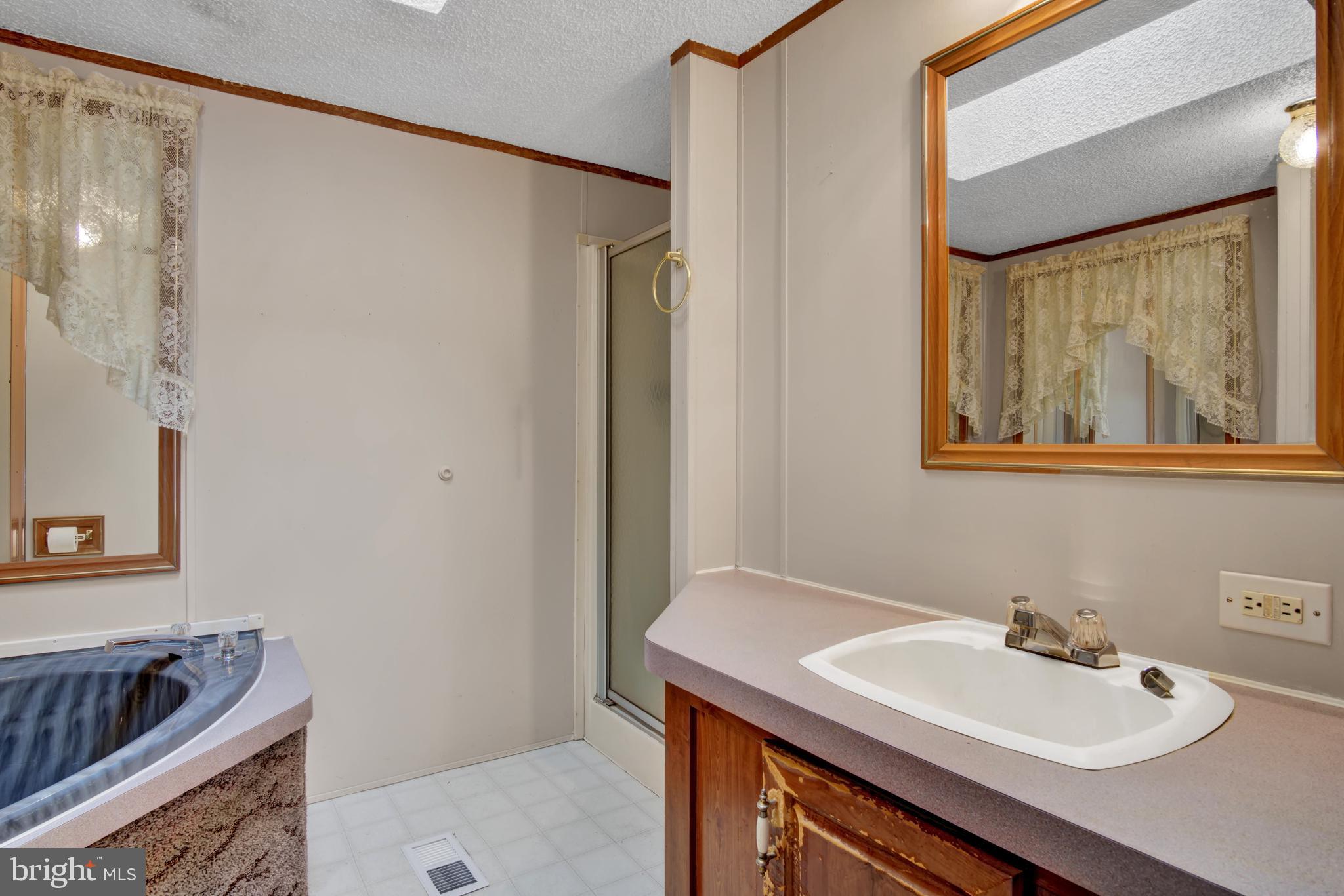 901 South Spring Garden Street Carlisle, PA 17015 - Photo 19 of 25