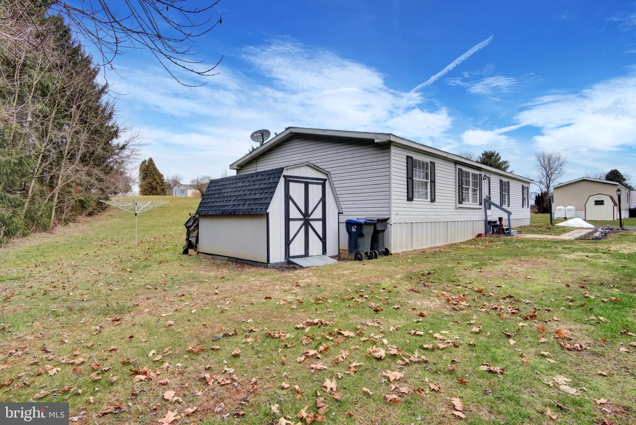 901 South Spring Garden Street Carlisle, PA 17015 - Photo 3 of 25