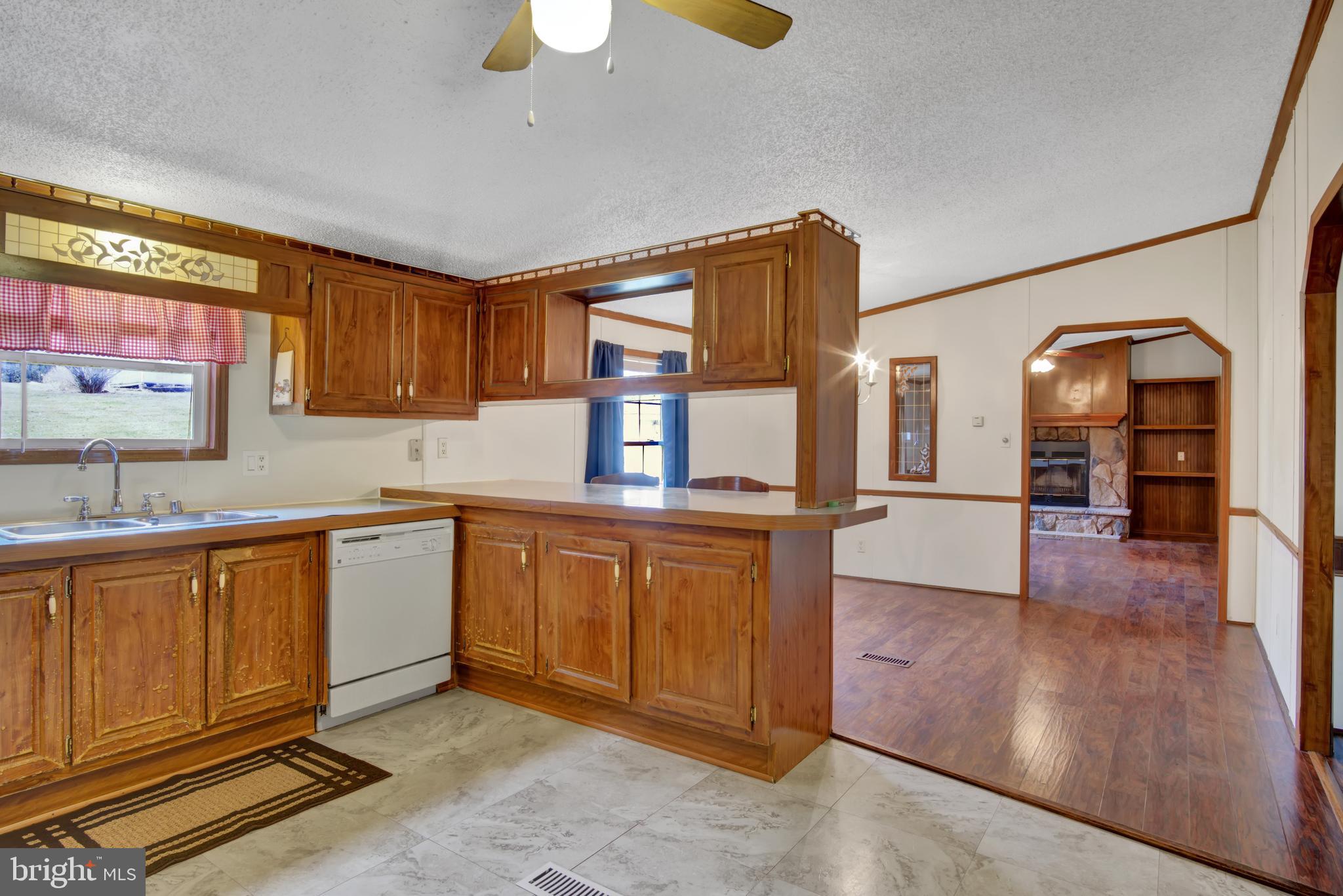 901 South Spring Garden Street Carlisle, PA 17015 - Photo 7 of 25