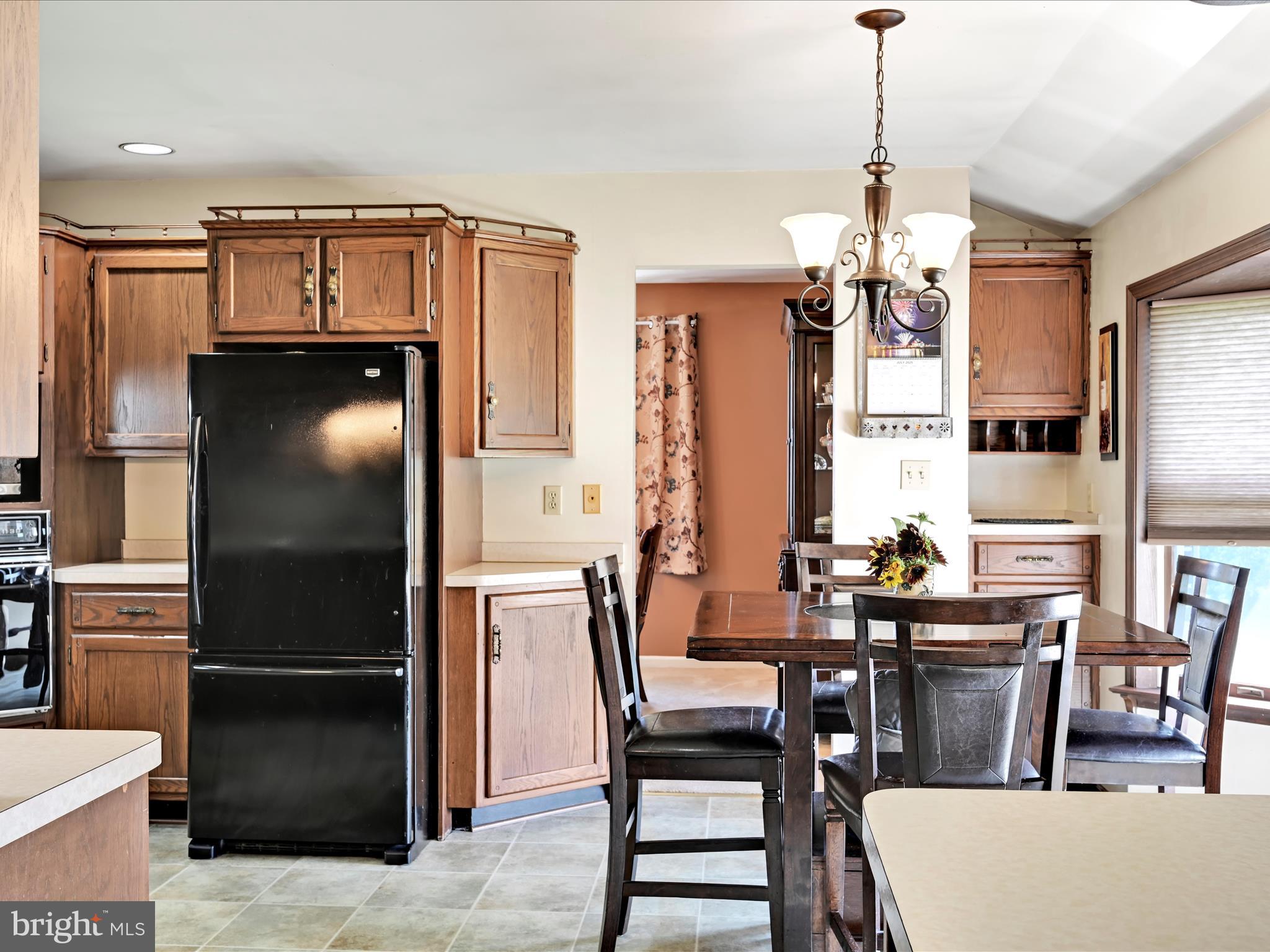 600 Beech Street Reading, PA 19605 - Photo 17 of 50 a view of a dining room with furniture window and outside view