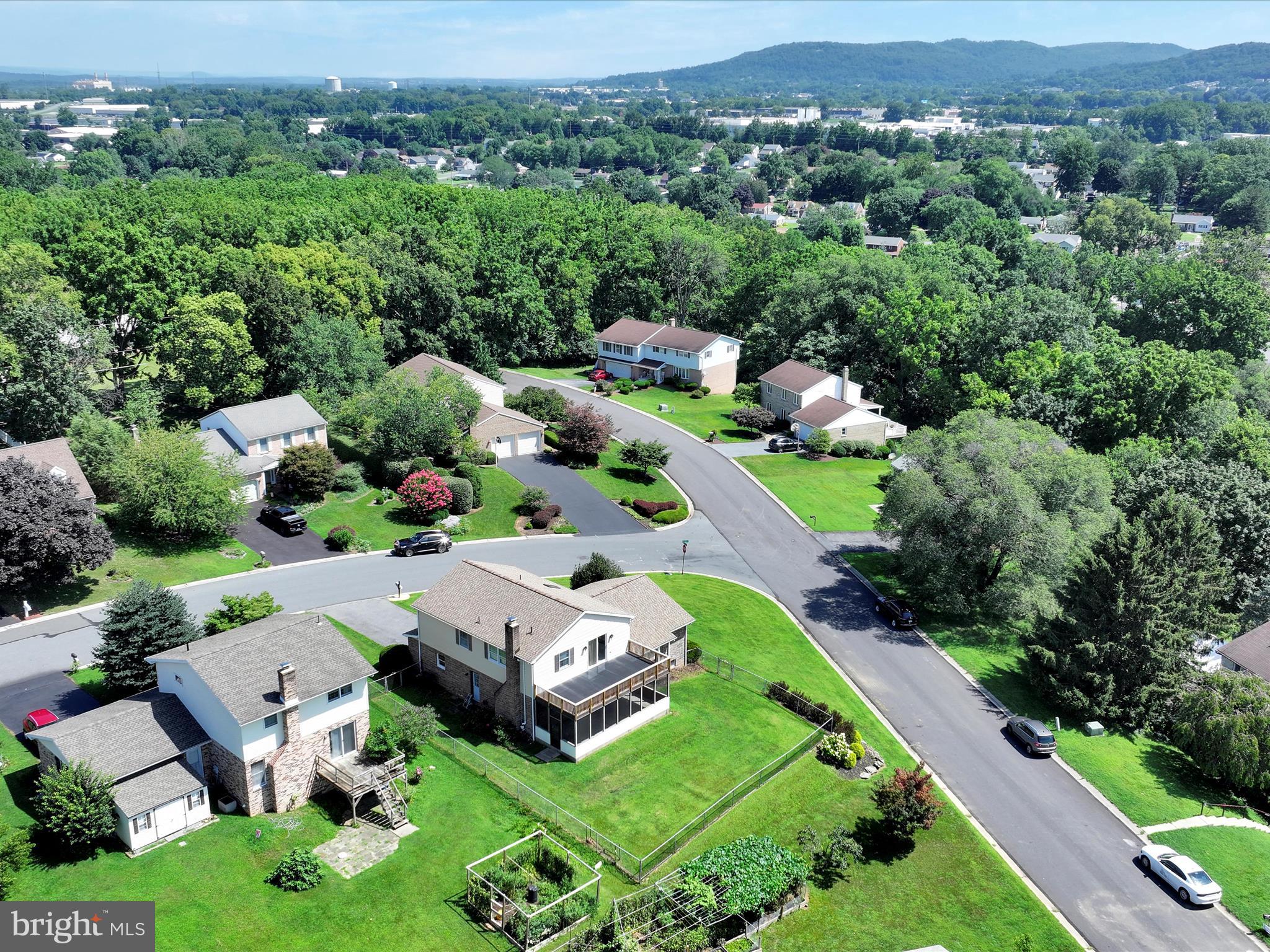 600 Beech Street Reading, PA 19605 - Photo 47 of 50 an aerial view of a house with yard