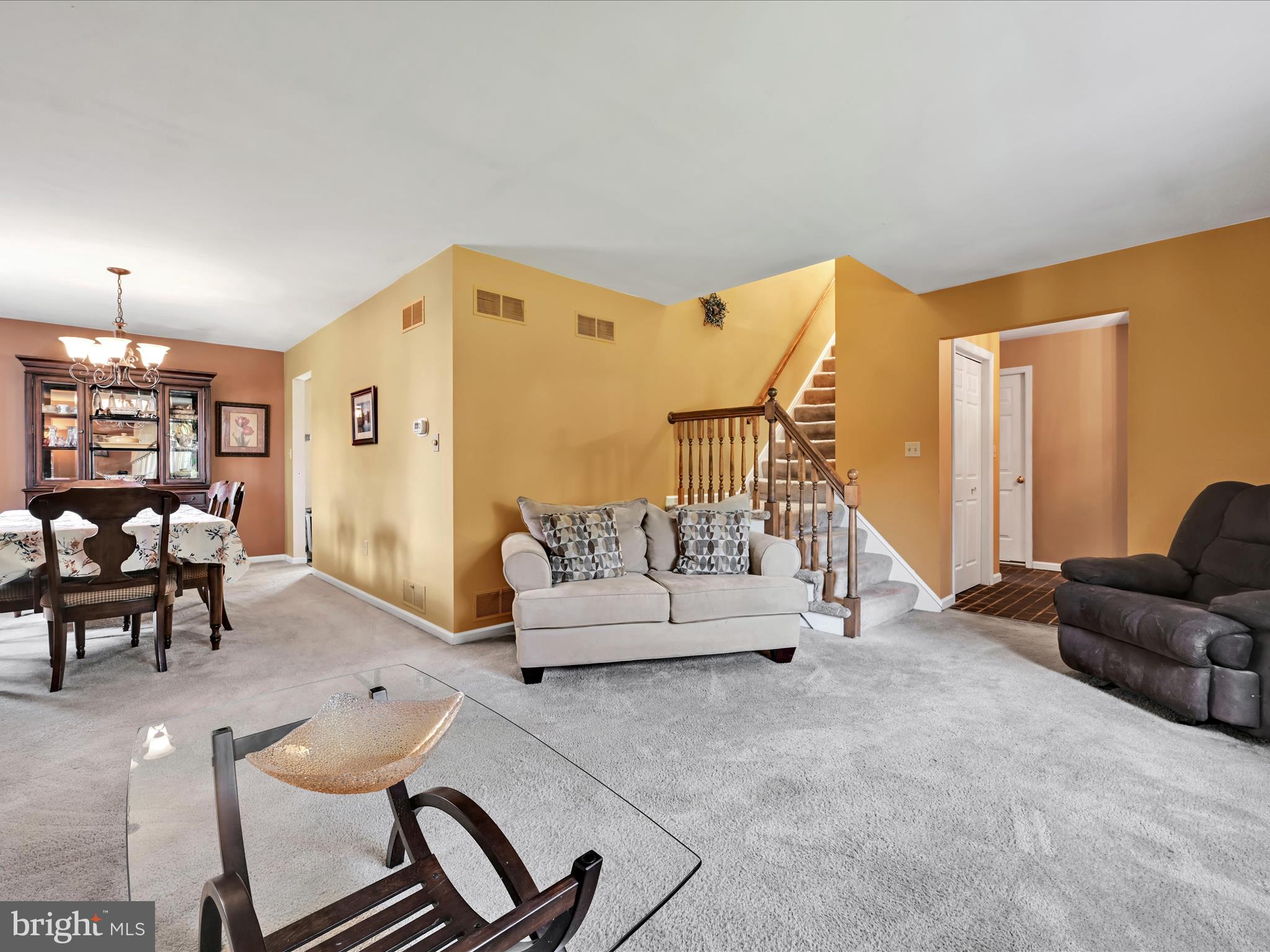 600 Beech Street Reading, PA 19605 - Photo 9 of 50 a living room with furniture and wooden floor