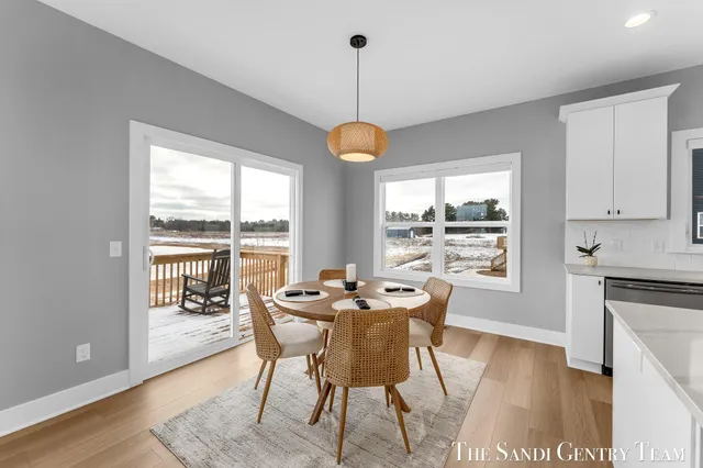 $664,900 | 14968 Fillmore Street, West Olive, MI 49460