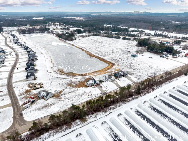 $664,900 | 14968 Fillmore Street, West Olive, MI 49460