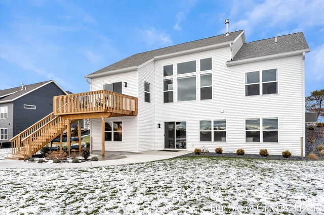 $664,900 | 14968 Fillmore Street, West Olive, MI 49460