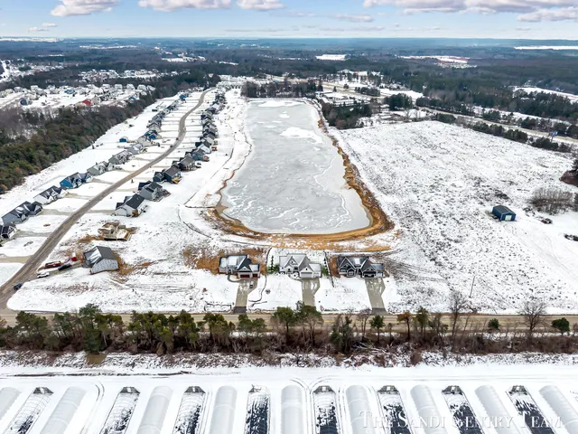 $664,900 | 14968 Fillmore Street, West Olive, MI 49460