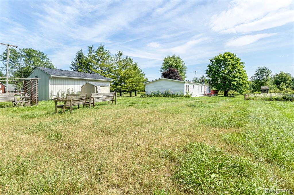 3055 Ruddock Road Avoca, MI 48006 - Photo 5 of 23