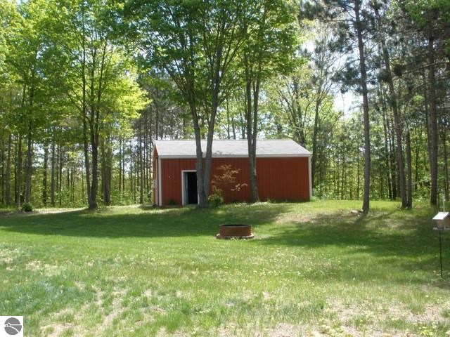 20805 Stanton Road Thompsonville, MI 49683 - Photo 17 of 23 1785346-16.JPG