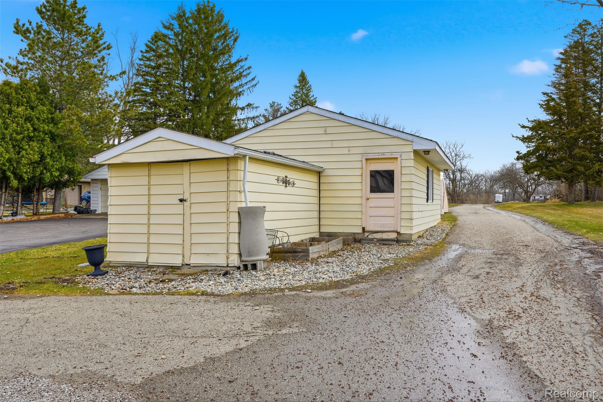 6115 Mabley Hill Road Fenton, MI 48430 - Photo 40 of 50 224.jpg