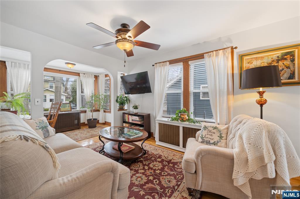 169 Oak Ridge Avenue Nutley, NJ 07110 - Photo 13 of 41