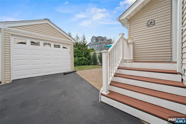 $675,000 | 169 Oak Ridge Avenue, Nutley, NJ 07110