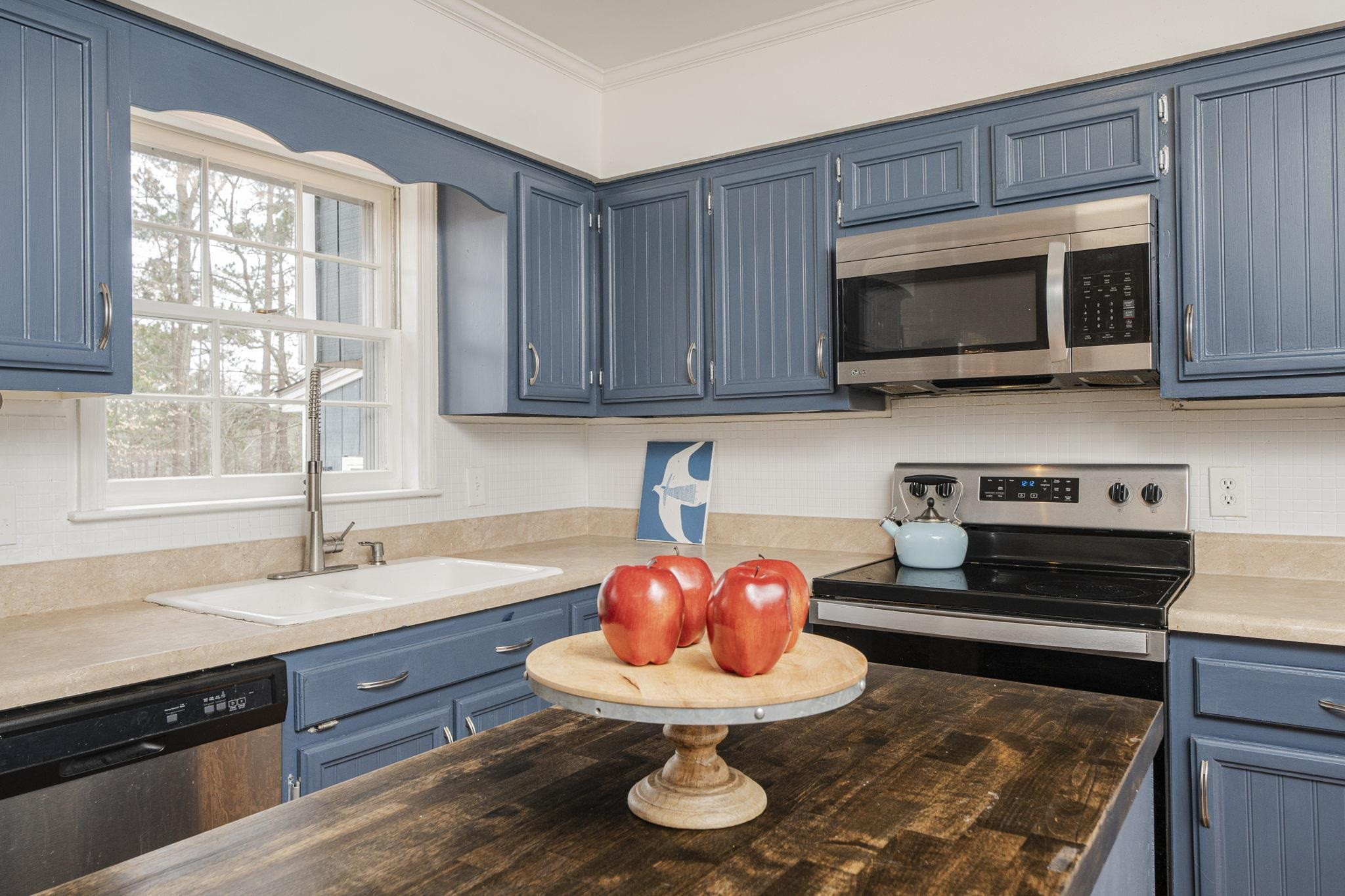 4321 Craddock Road Raleigh, NC 27613 - Photo 9 of 29 Butcher Block Island