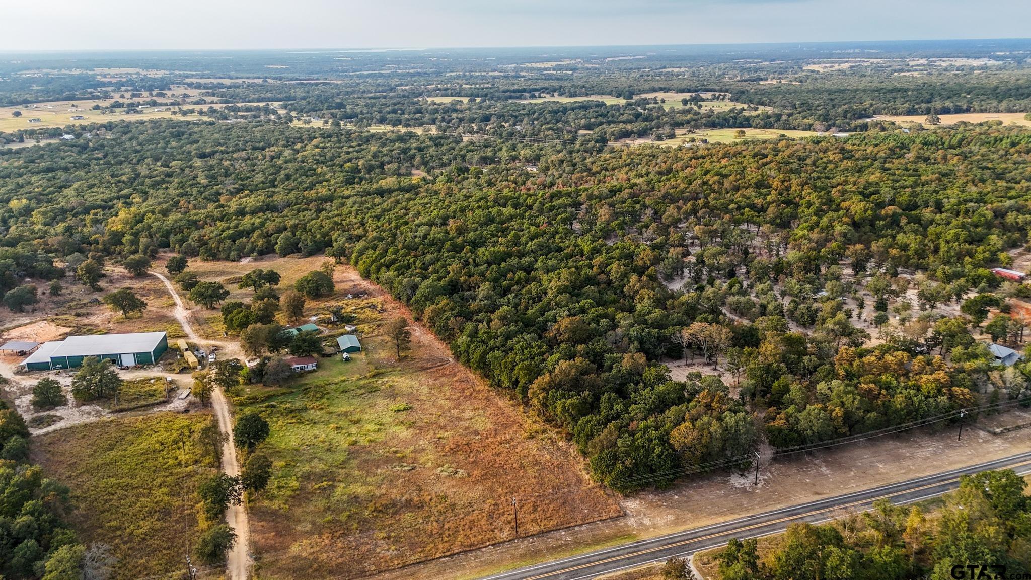 59 Athens Tx 75751 Athens, TX 75751 - Photo 7 of 10 a view of city and mountain
