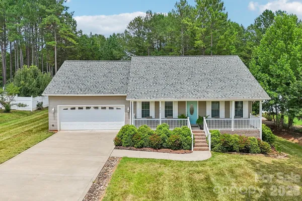 $369,950 | 2182 Evergreen Drive, Newton, NC 28658