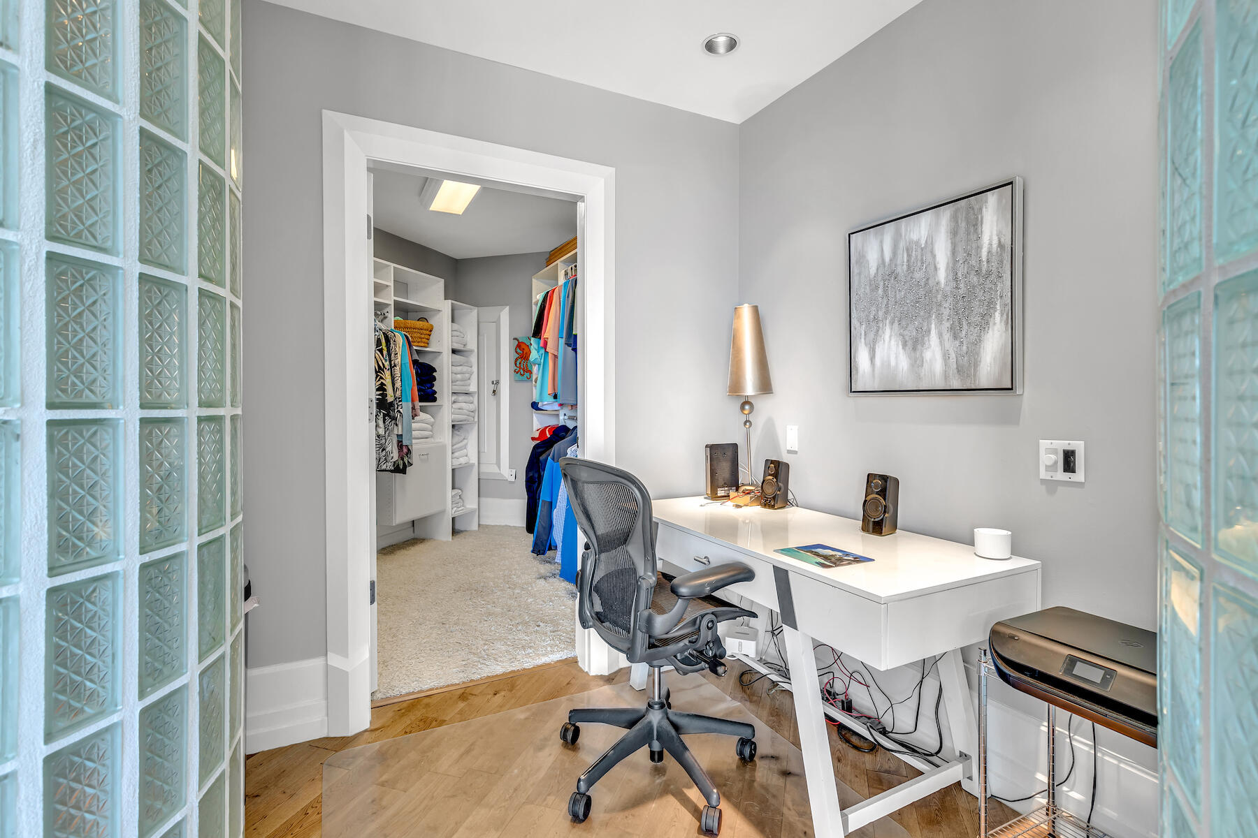 508 Harbor Boulevard, Unit 501 Destin, FL 32541 - Photo 20 of 47 a view of a dining room with furniture and a potted plant