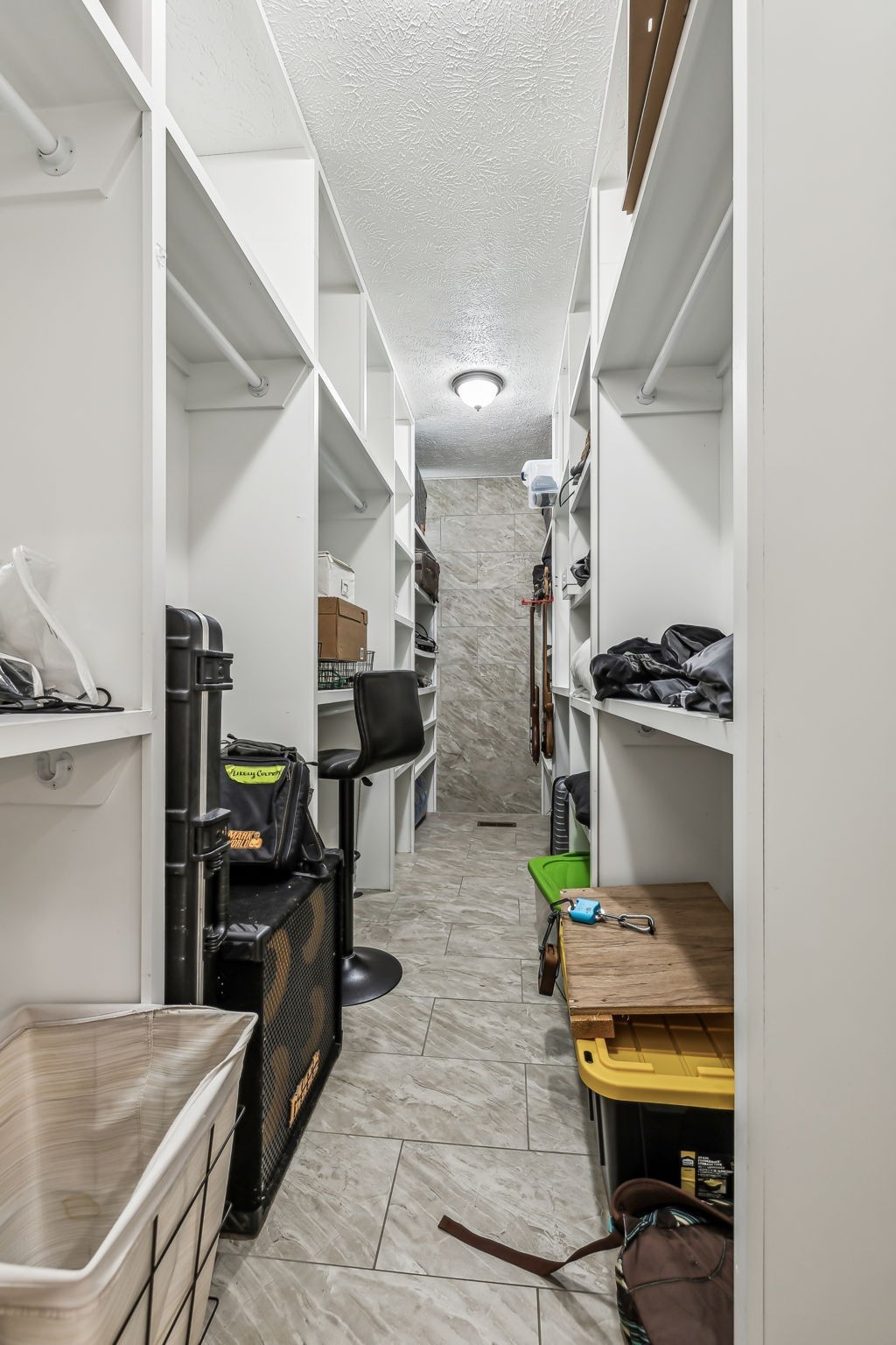 4618 Simmons Bluff Road Lebanon, TN 37090 - Photo 14 of 35 a view of entryway and hall