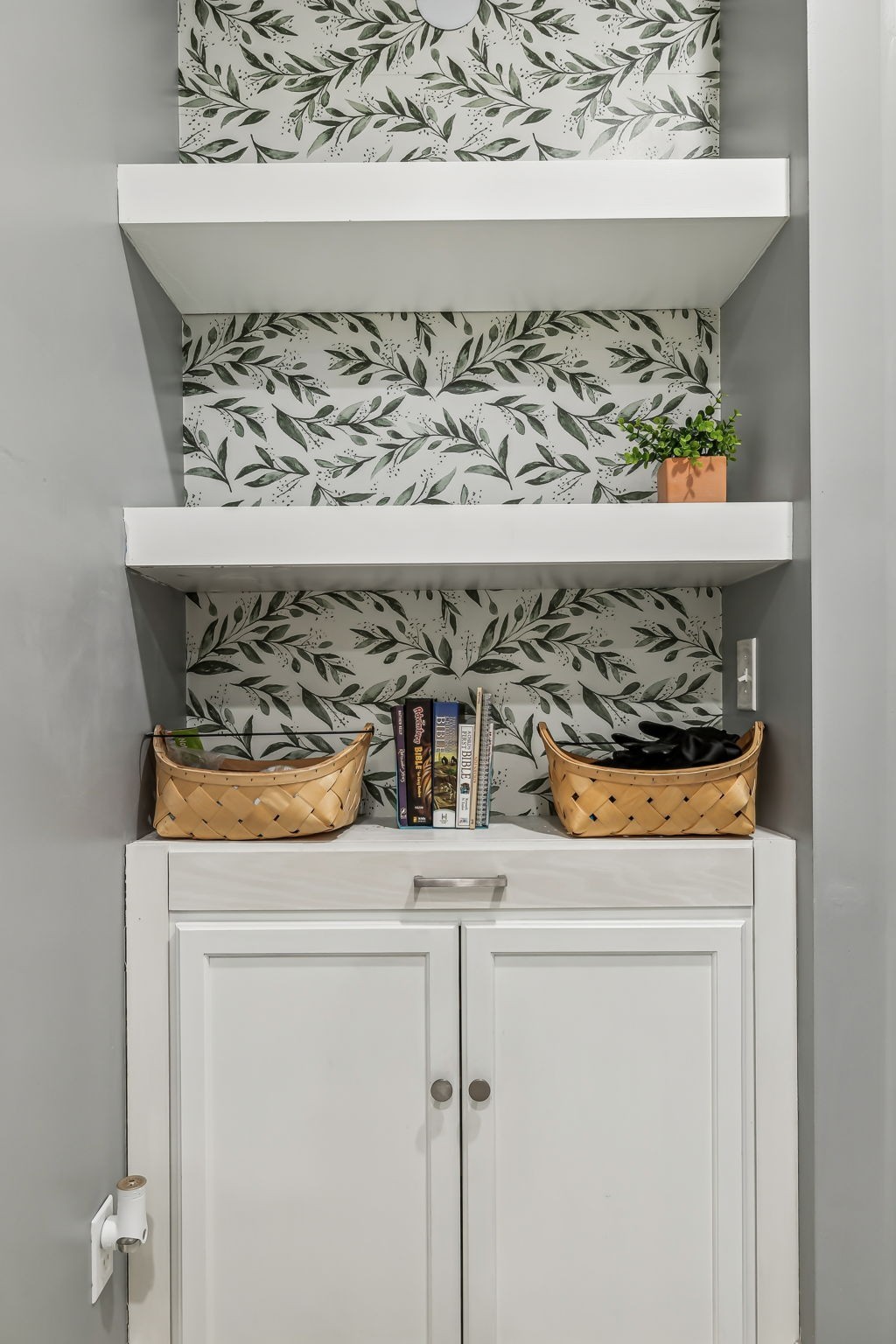 4618 Simmons Bluff Road Lebanon, TN 37090 - Photo 16 of 35 a view of water heater