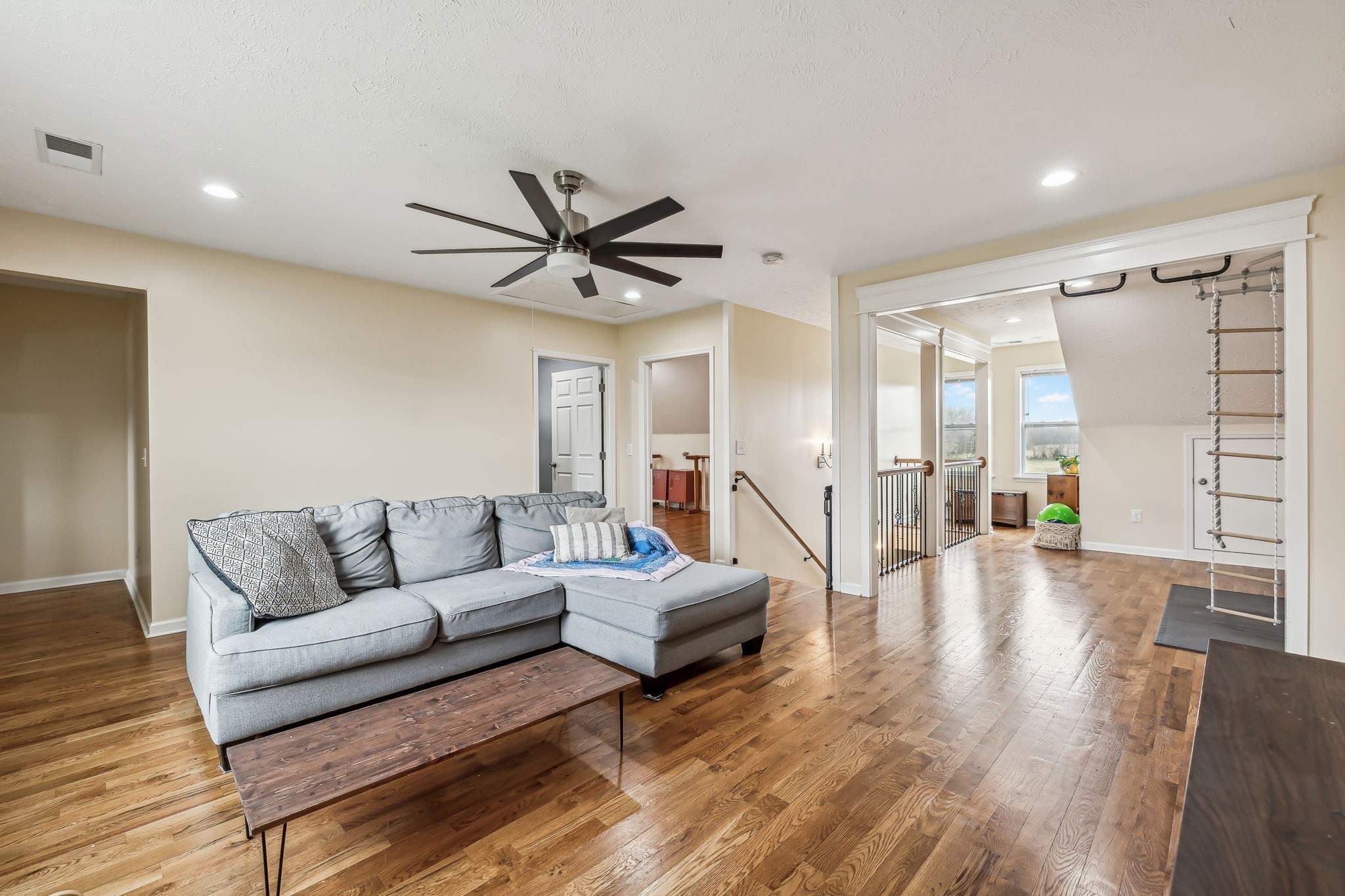 4618 Simmons Bluff Road Lebanon, TN 37090 - Photo 19 of 35 a living room with furniture and a large window