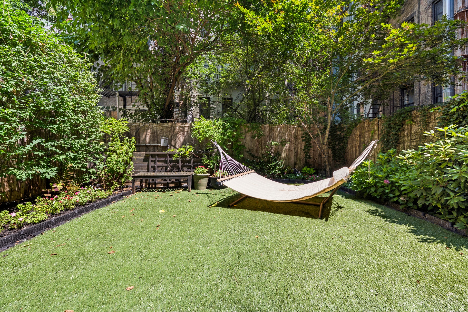 237 East 88th Street, Unit 101 Manhattan, NY 10128 - Photo 14 of 17 a view of a park with slide