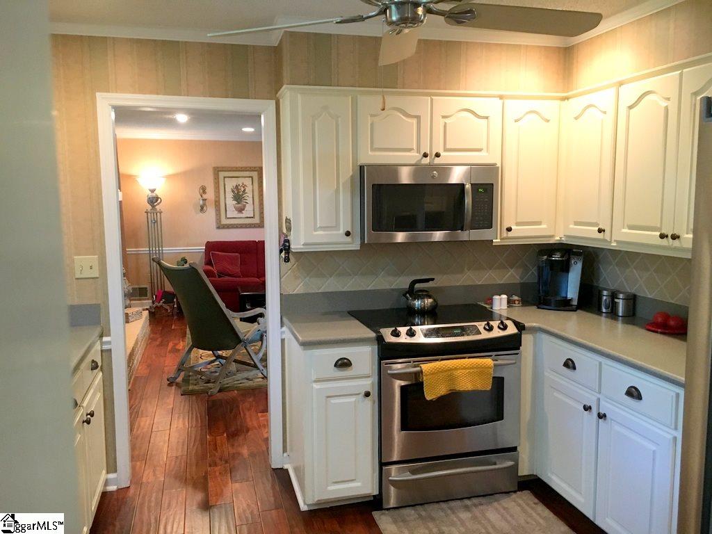 205 Lenderman Drive Inman, SC 29349 - Photo 3 of 25 Gallery Image 3