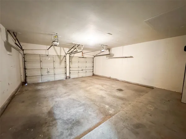 a view of a garage