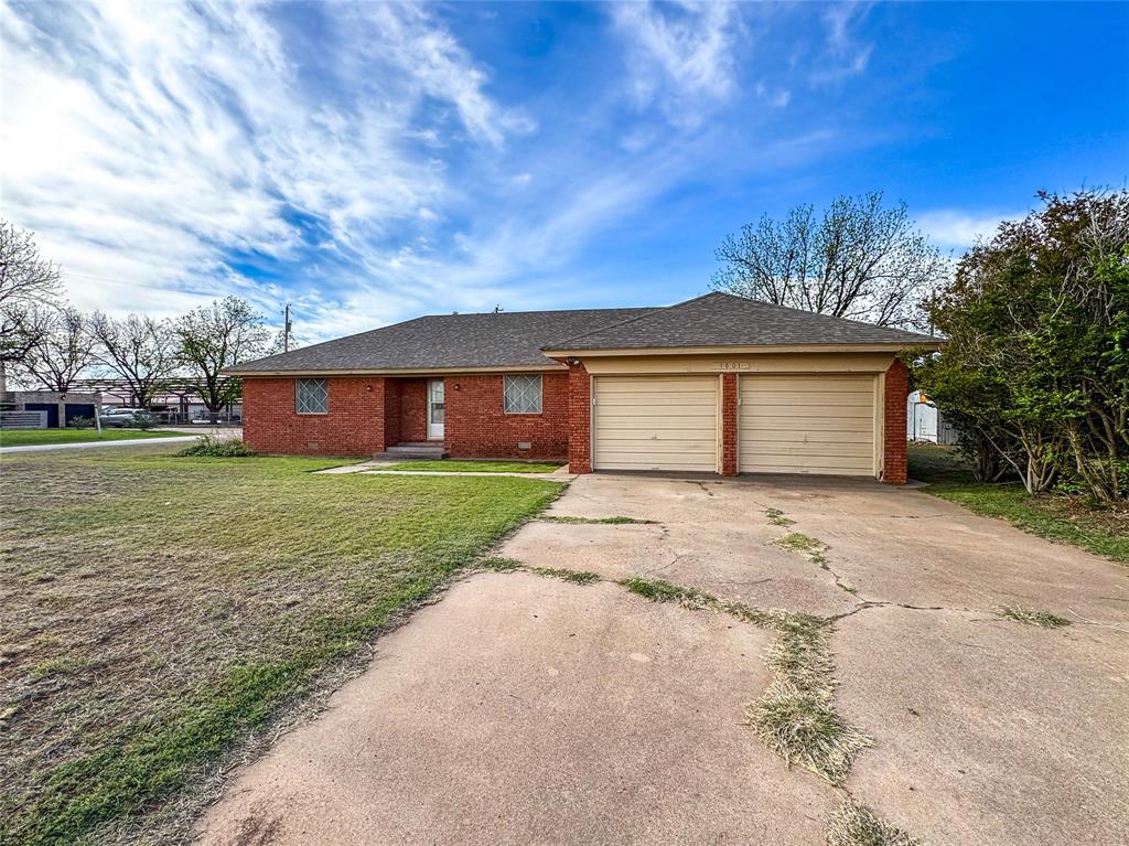 1601 North 1st Street Haskell, TX 79521 - Photo 3 of 38