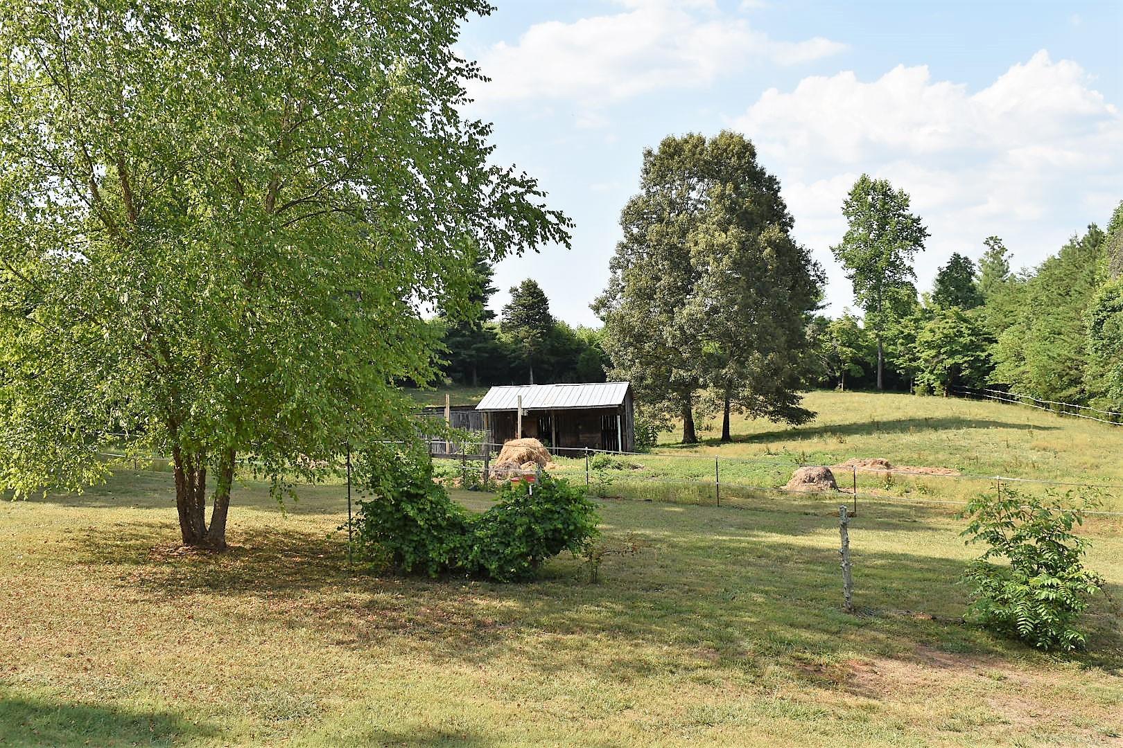 737 Hawkins Road Sweetwater, TN 37874 - Photo 20 of 21 DSC-0048 (2)