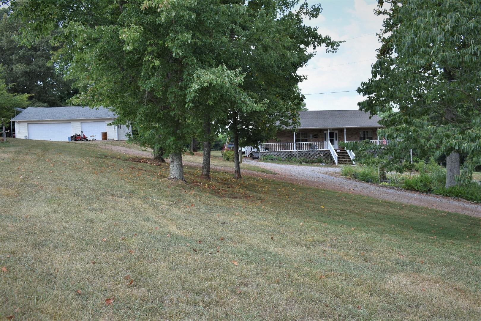 737 Hawkins Road Sweetwater, TN 37874 - Photo 3 of 21 DSC-0004 (2)