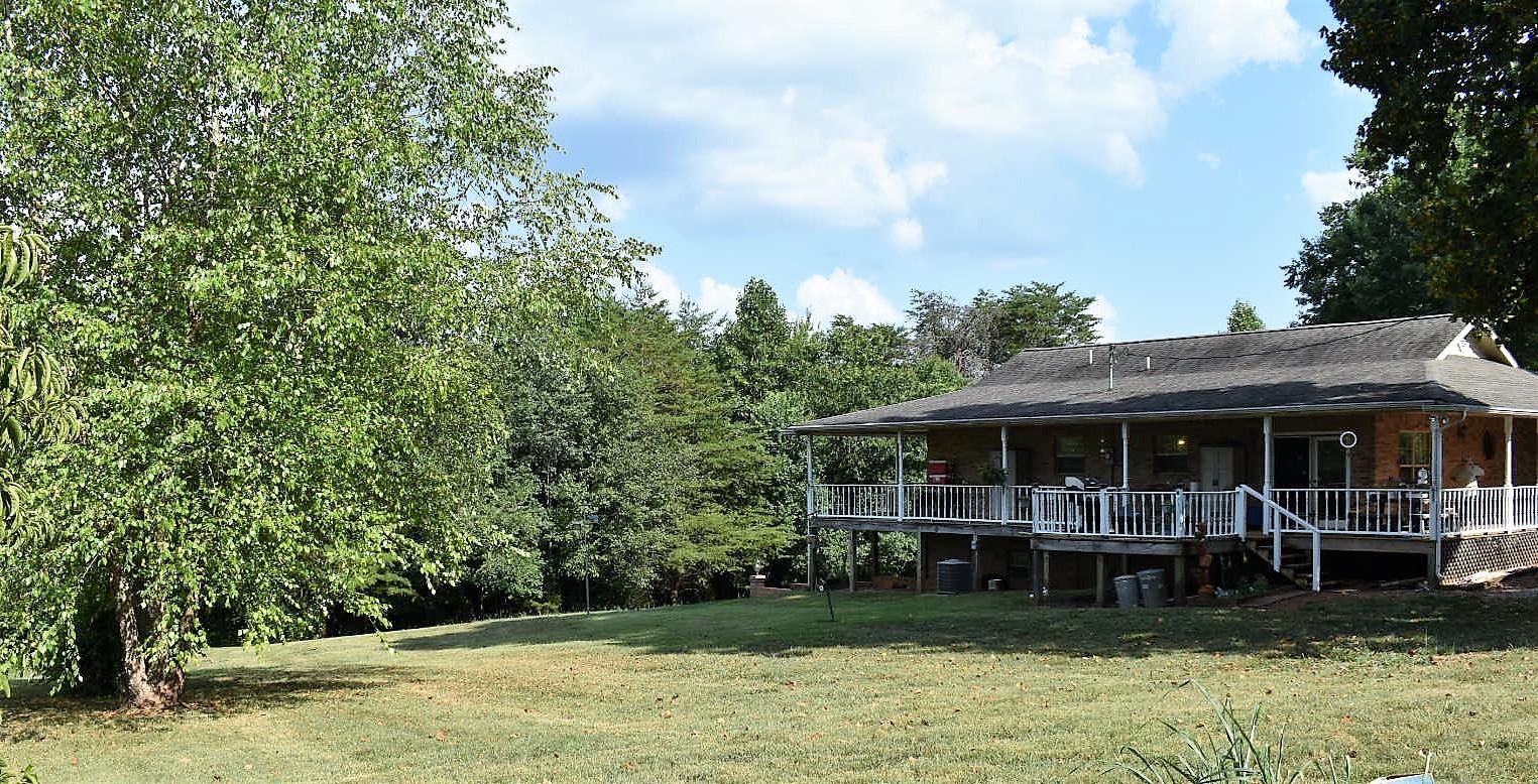 737 Hawkins Road Sweetwater, TN 37874 - Photo 4 of 21 DSC-0051 (2)
