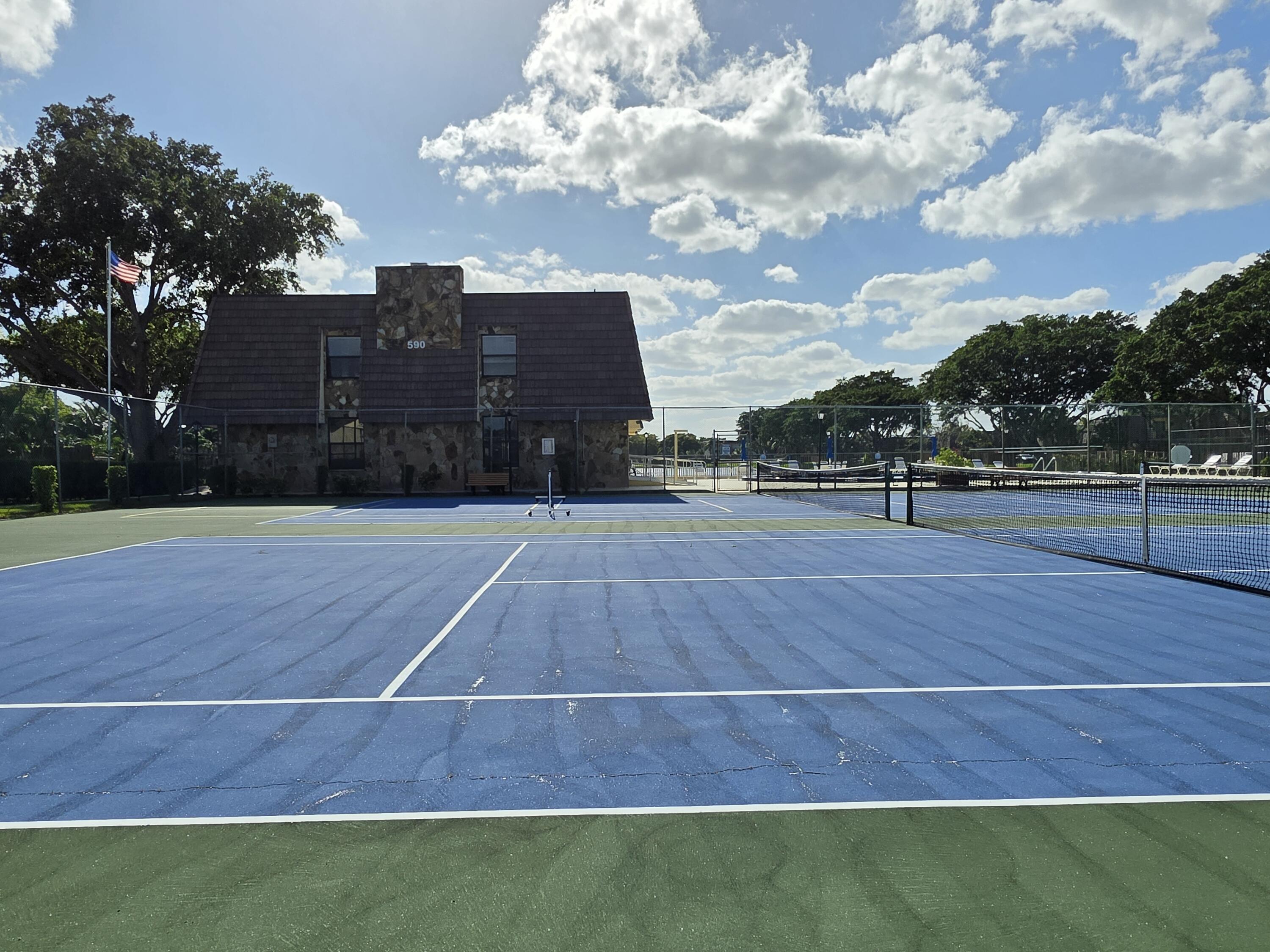 401 Springdale Circle Palm Springs, FL 33461 - Photo 26 of 31 a view of basketball court