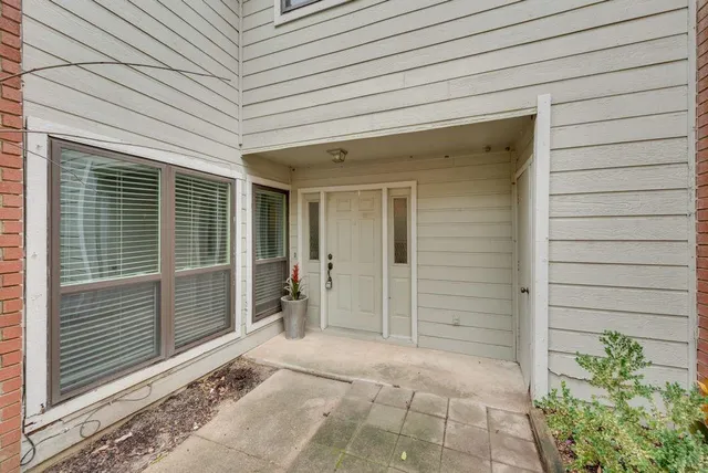 $1,595 | 8404 Forest Lane, Unit 1104, Dallas, TX 75243