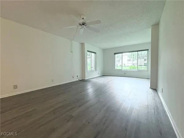 $1,100 | 2264 Winkler Avenue, Unit 107, Fort Myers, FL 33901