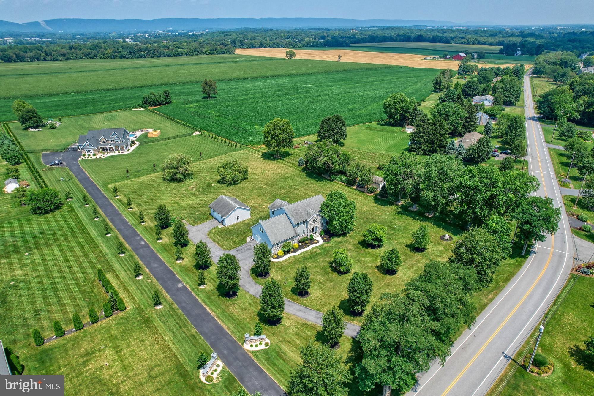 11 Ridge Drive Carlisle, PA 17015 - Photo 4 of 36 Gallery Image 4