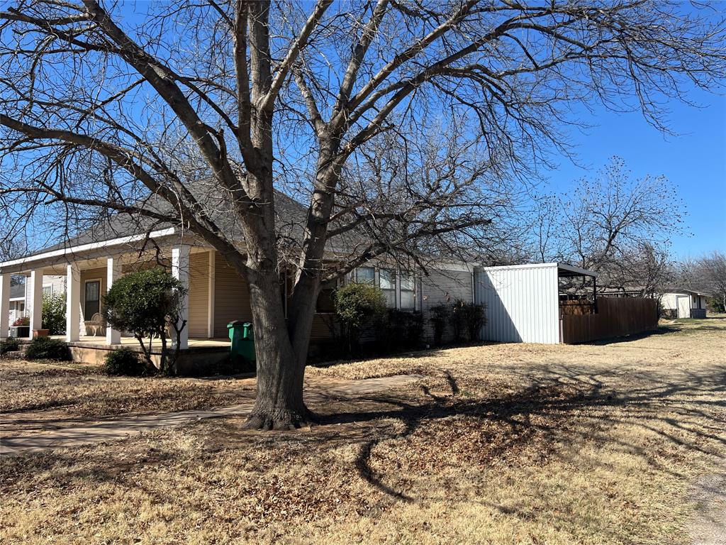316 East Spring Street Henrietta, TX 76365 - Photo 4 of 28