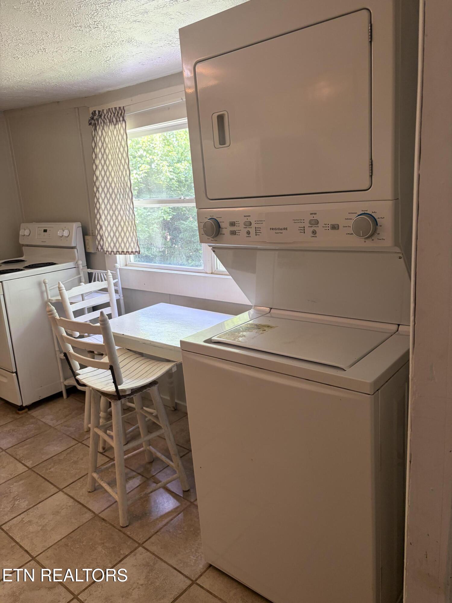 944 West Short Mountain Road Sneedville, TN 37869 - Photo 21 of 44 IMG_1827
