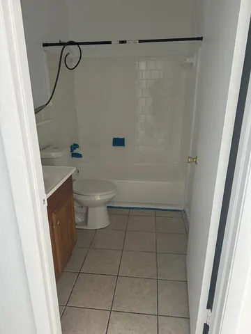 $89,000 | 2020 Continental Avenue, Unit 221, Tallahassee, FL 32304