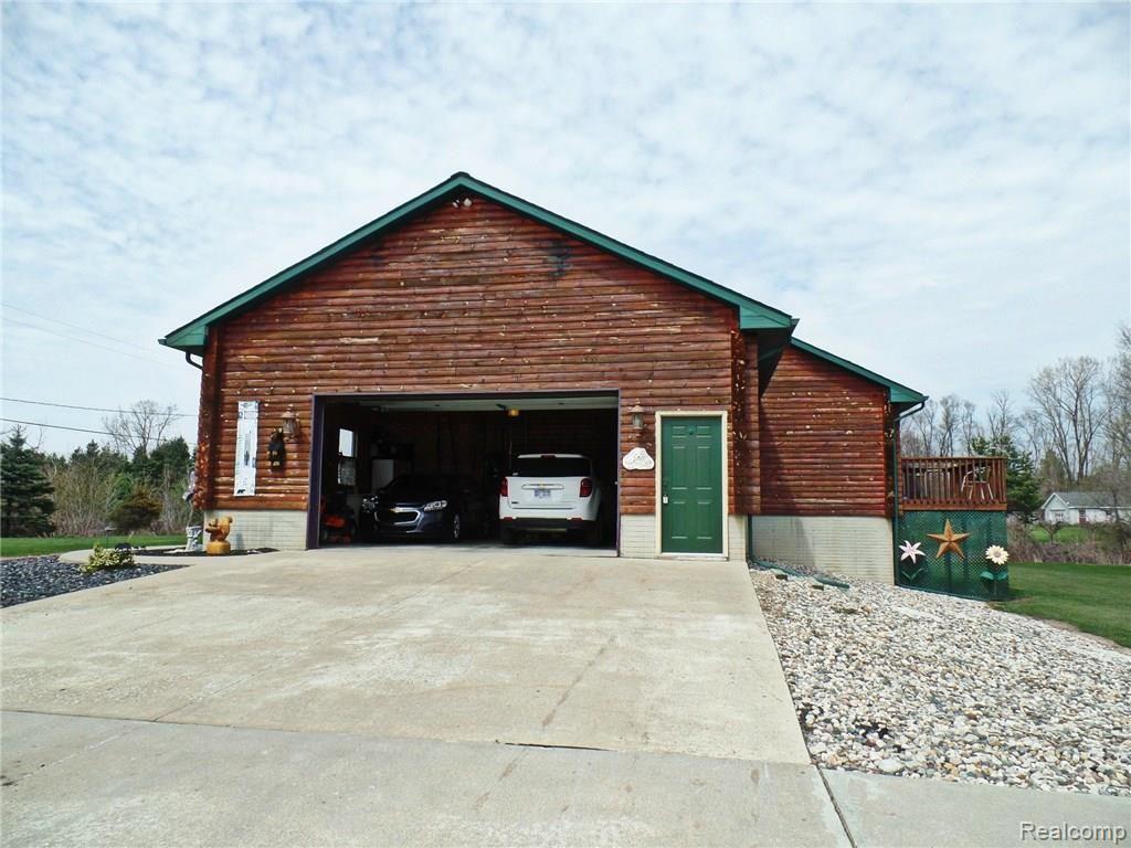 10030 Elms Road Montrose, MI 48457 - Photo 29 of 36 SAM_1408.JPG